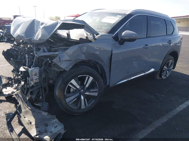 JN8AT3DC9MW106973 Nissan Rogue Platinum Fwd