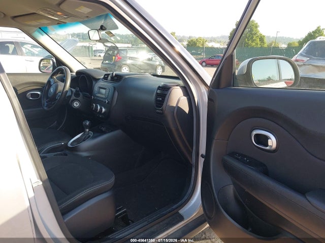 KIA Soul 2014 KNDJN2A29E7714693 Image 5