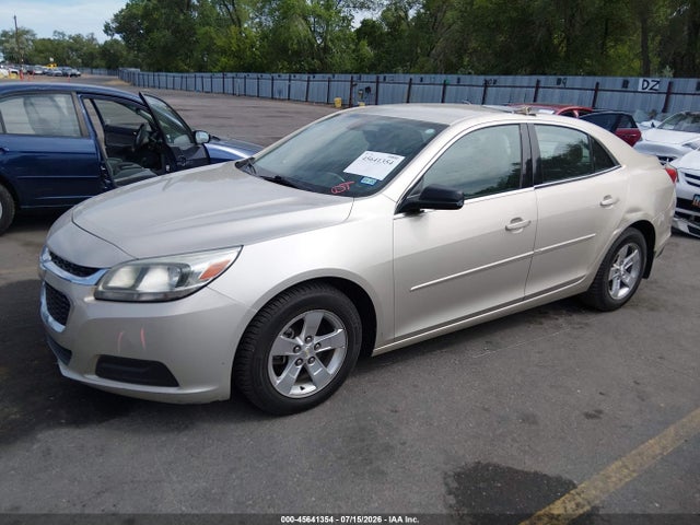 Chevrolet MALIBU LS 2015 1G11B5SL7FF134375 Image 2