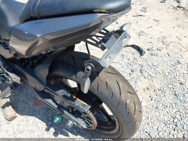 Kawasaki Ex650 M 2021 ML5EXEM19MDA35939 Image 14