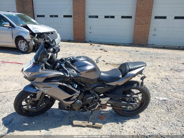 Kawasaki Ex650 M 2021 ML5EXEM19MDA35939 Image 13