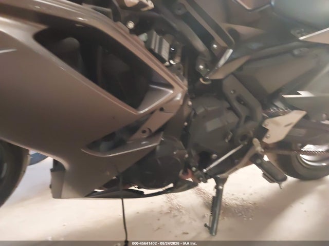 Kawasaki Ex650 M 2021 ML5EXEM19MDA35939 Image 9