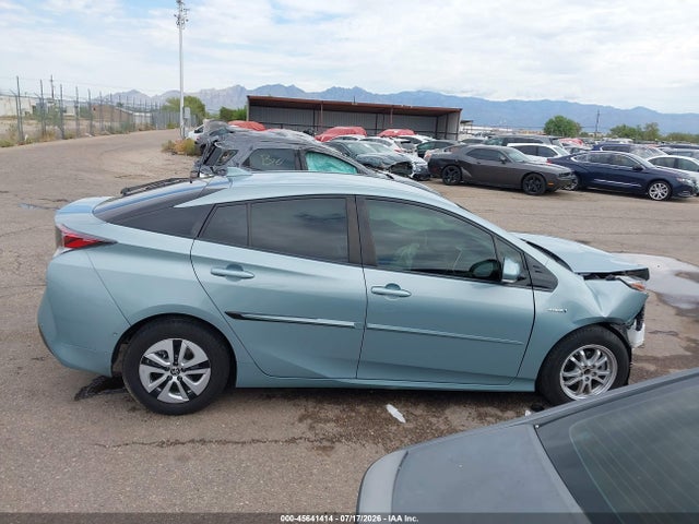 Toyota Prius Two 2018 JTDKBRFU9J3583895 Image 14