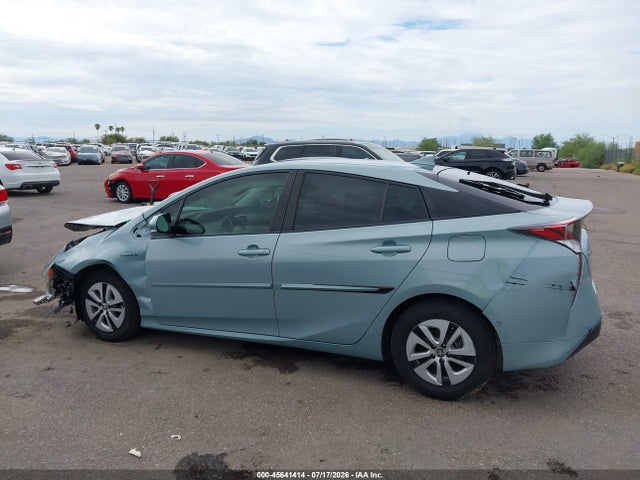 Toyota Prius Two 2018 JTDKBRFU9J3583895 Image 15