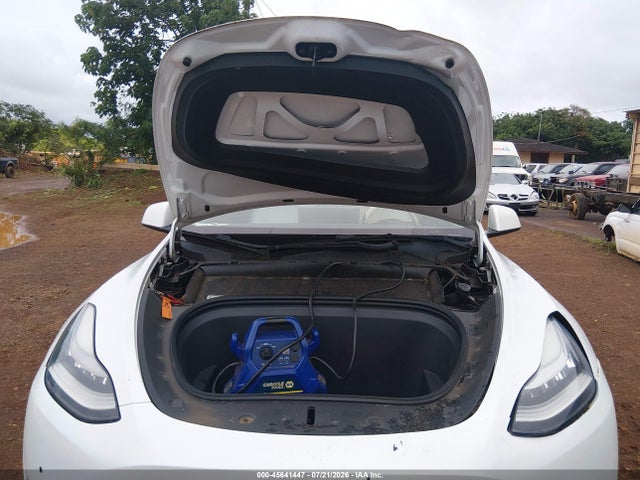 Продаж на аукціоні авто 2021 Tesla Model Y Long Range Dual Motor All-wheel Drive, vin: 5YJYGDEE7MF279142, номер лоту: 45641447