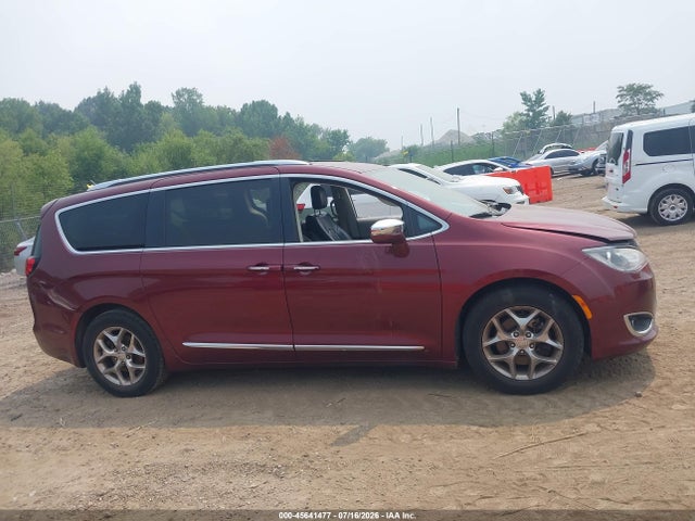 2018 Chrysler Pacifica Limited მანქანა იყიდება აუქციონზე, vin: 2C4RC1GG1JR269073, აუქციონის ნომერი: 45641477