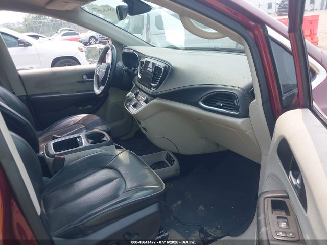 2018 Chrysler Pacifica Limited მანქანა იყიდება აუქციონზე, vin: 2C4RC1GG1JR269073, აუქციონის ნომერი: 45641477