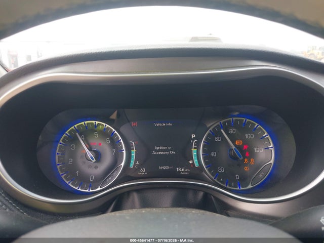 2018 Chrysler Pacifica Limited მანქანა იყიდება აუქციონზე, vin: 2C4RC1GG1JR269073, აუქციონის ნომერი: 45641477