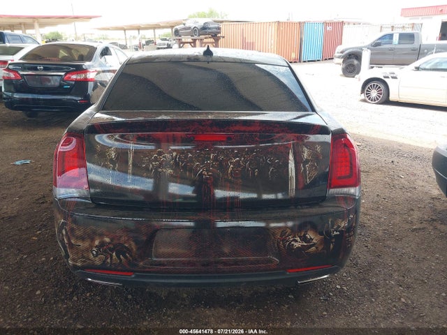 Chrysler 300 300s 2018 2C3CCABGXJH313837 Image 16