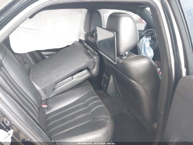 Chrysler 300 300s 2018 2C3CCABGXJH313837 Image 8