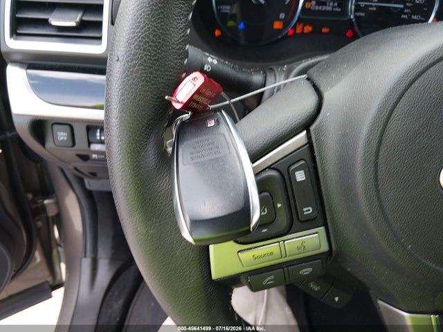 Subaru Forester 2.5i Touring 2018 JF2SJAWC6JH464637 Image 11