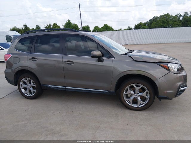 Subaru Forester 2.5i Touring 2018 JF2SJAWC6JH464637 Image 13