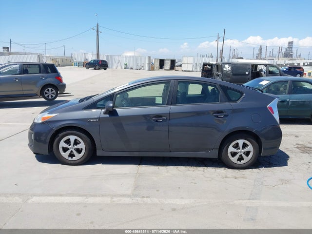 Toyota Prius Two 2014 JTDKN3DU2E1742605 Image 14