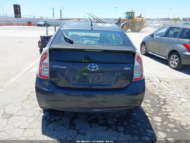 Toyota Prius Two 2014 JTDKN3DU2E1742605 Image 16