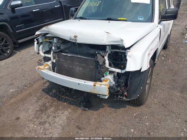 1C4NJRFB6GD768388 Jeep Patriot High Altitude Edition