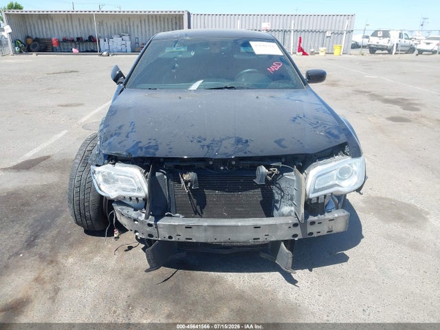 2C3CCAPT5FH743627 Chrysler 300c Platinum