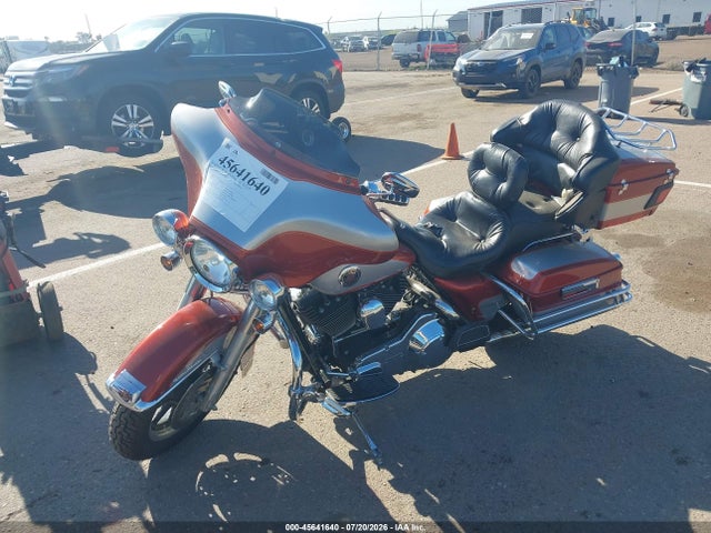 45641640 :رقم المزاد ، 1HD1FCW13YY640753 vin ، 2000 Harley-davidson Flhtcui مزاد بيع