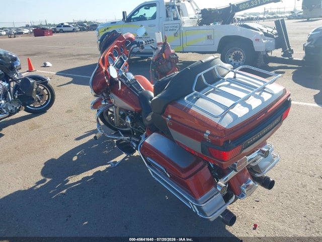 45641640 :رقم المزاد ، 1HD1FCW13YY640753 vin ، 2000 Harley-davidson Flhtcui مزاد بيع
