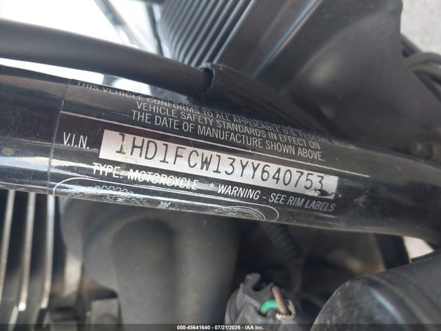 45641640 :رقم المزاد ، 1HD1FCW13YY640753 vin ، 2000 Harley-davidson Flhtcui مزاد بيع