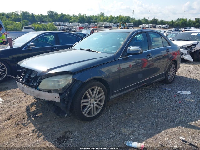 45641648 :رقم المزاد ، WDDGF54X38R017597 vin ، 2008 Mercedes-benz C 300 Luxury/sport مزاد بيع