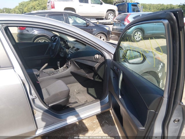 Aukcja sprzedaży 2011 Mazda Mazda3 I Sport, vin: JM1BL1UF9B1466933, numer aukcji: 45641652