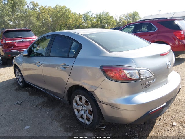 Aukcja sprzedaży 2011 Mazda Mazda3 I Sport, vin: JM1BL1UF9B1466933, numer aukcji: 45641652