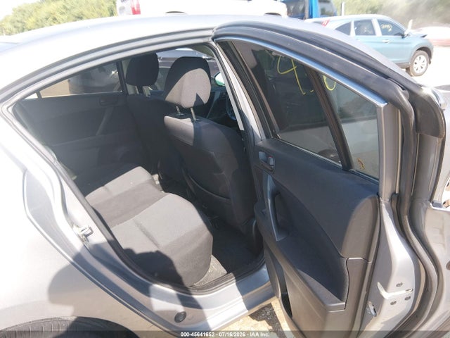 Aukcja sprzedaży 2011 Mazda Mazda3 I Sport, vin: JM1BL1UF9B1466933, numer aukcji: 45641652