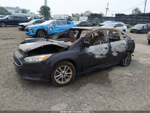 Ford FOCUS SE 2015 1FADP3F27FL344462 Image 2
