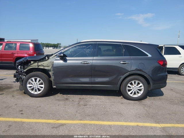 45641678 :رقم المزاد ، 5XYPG4A33KG449664 vin ، 2019 Kia Sorento 2.4l Lx مزاد بيع