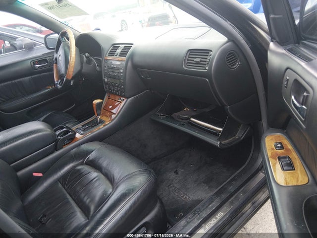 1999 Lexus Ls 400 მანქანა იყიდება აუქციონზე, vin: JT8BH28F3X0164664, აუქციონის ნომერი: 45641706
