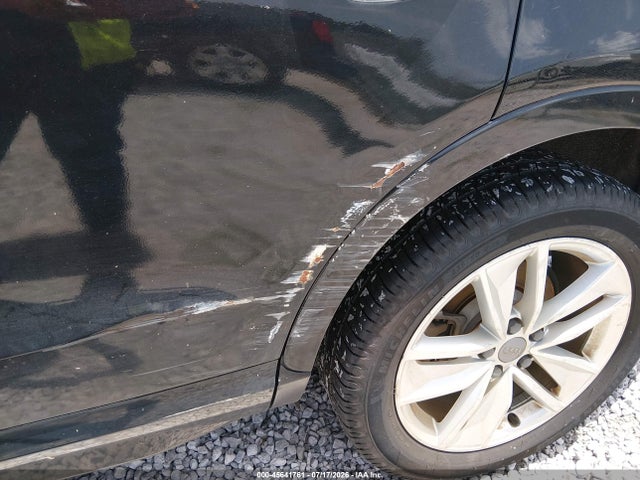 45641761 :رقم المزاد ، WA1ECCFS9JR023646 vin ، 2018 Audi Q3 2.0t Premium/2.0t Sport Premium مزاد بيع