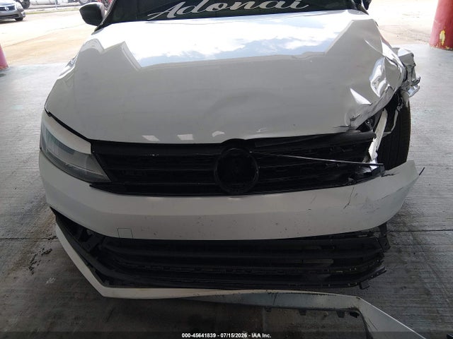 2016 Volkswagen Jetta 1.4t Se მანქანა იყიდება აუქციონზე, vin: 3VWB67AJ1GM385810, აუქციონის ნომერი: 45641839