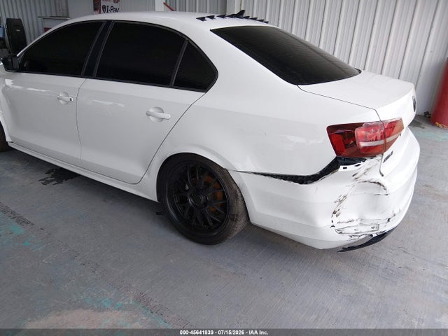 2016 Volkswagen Jetta 1.4t Se მანქანა იყიდება აუქციონზე, vin: 3VWB67AJ1GM385810, აუქციონის ნომერი: 45641839