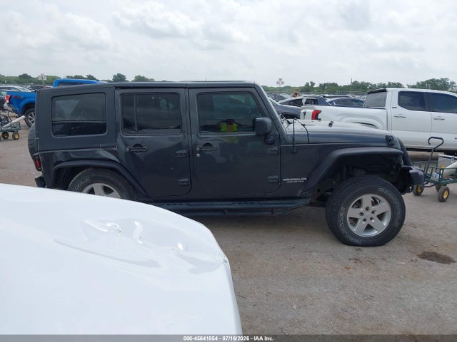 45641854 :رقم المزاد ، 1J4BA3H18AL145785 vin ، 2010 Jeep Wrangler Unlimited Sport مزاد بيع