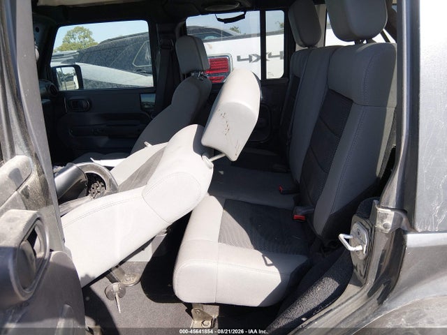45641854 :رقم المزاد ، 1J4BA3H18AL145785 vin ، 2010 Jeep Wrangler Unlimited Sport مزاد بيع