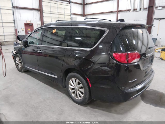 Chrysler Pacifica Touring L 2018 2C4RC1BG0JR352775 Image 3