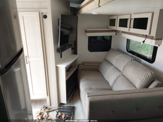 Продаж на аукціоні авто 2023 Forest River Rockwood Ultra Lite Travel Trailer, vin: 4X4TRLB22PZ184974, номер лоту: 45641891