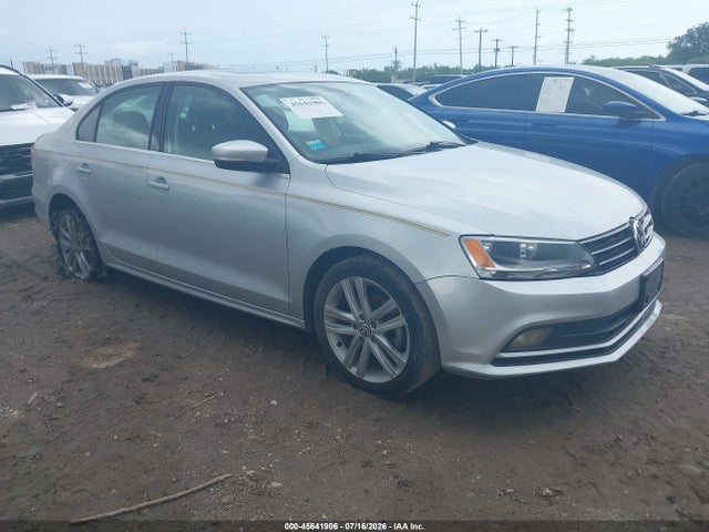 Продажа на аукционе авто 2015 Volkswagen Jetta 1.8t Sel, vin: 3VWL07AJ0FM289560, номер лота: 45641906