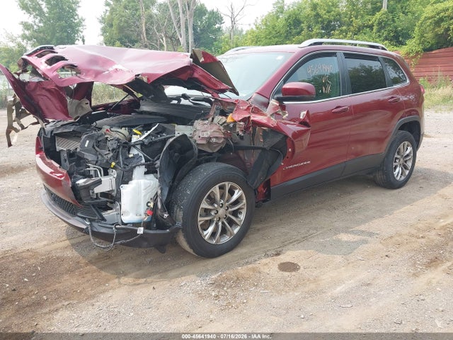 45641940 :رقم المزاد ، 1C4PJMMX2MD237842 vin ، 2021 Jeep Cherokee Latitude Lux 4x4 مزاد بيع