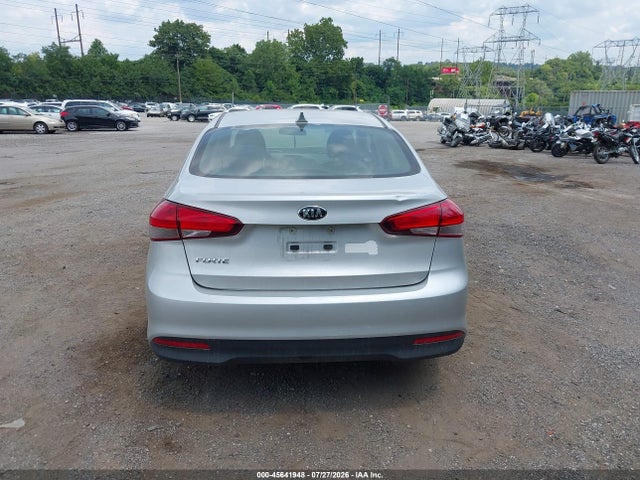 KIA FORTE LX 2017 3KPFK4A70HE090678 Image 16