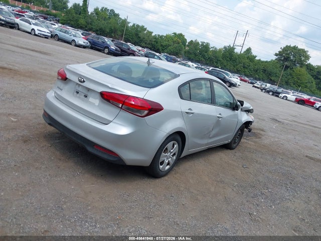 KIA FORTE LX 2017 3KPFK4A70HE090678 Image 4