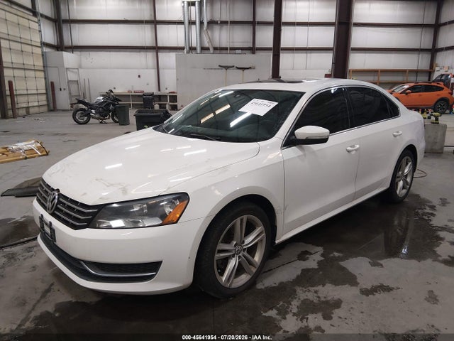 1VWBV7A35FC045466 Volkswagen Passat 2.0l Tdi Se