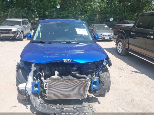 2020 Kia Soul Ex მანქანა იყიდება აუქციონზე, vin: KNDJ33AU9L7106702, აუქციონის ნომერი: 45641981