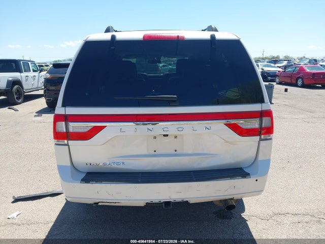 5LMJJ2HT3HEL08251 Lincoln Navigator Select