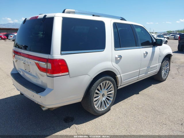 5LMJJ2HT3HEL08251 Lincoln Navigator Select