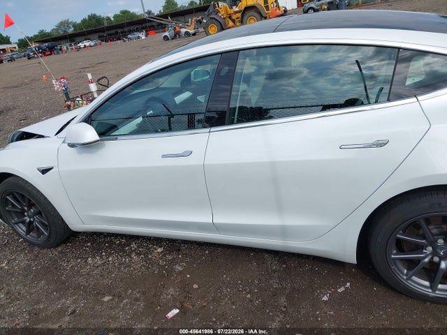 Продаж на аукціоні авто 2019 Tesla Model 3 Long Range/mid Range/standard Range/standard Range Plus, vin: 5YJ3E1EA1KF486618, номер лоту: 45641986