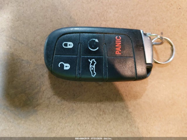 Продаж на аукціоні авто 2018 Chrysler 300 Limited, vin: 2C3CCAEGXJH324512, номер лоту: 45642019