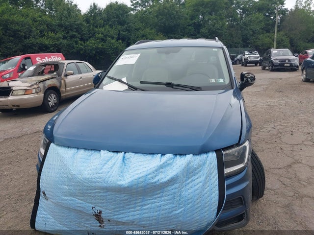 2018 Volkswagen Tiguan 2.0t Se/2.0t Sel მანქანა იყიდება აუქციონზე, vin: 3VV2B7AX6JM037965, აუქციონის ნომერი: 45642037