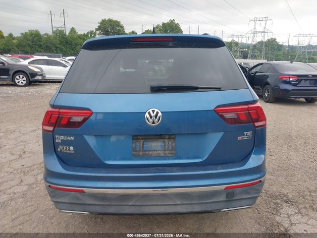 2018 Volkswagen Tiguan 2.0t Se/2.0t Sel მანქანა იყიდება აუქციონზე, vin: 3VV2B7AX6JM037965, აუქციონის ნომერი: 45642037