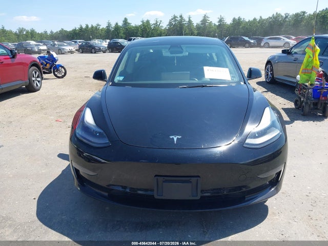 45642044 :رقم المزاد ، 5YJ3E1EA6NF287858 vin ، 2022 Tesla Model 3 Rear-wheel Drive مزاد بيع